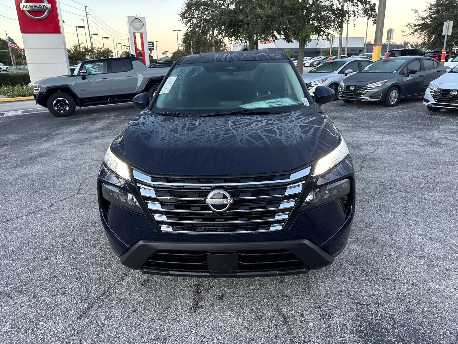 2026 Nissan Rogue SV photo 3