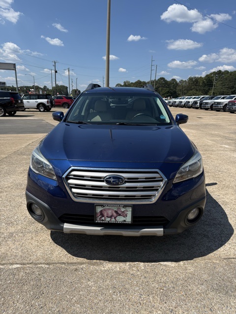 2015 Subaru Outback 3.6R Limited photo 3