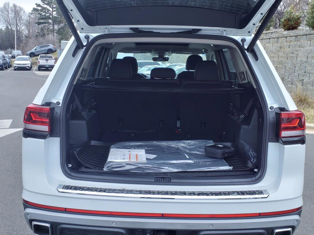 2025 Volkswagen Atlas Peak Edition photo 21
