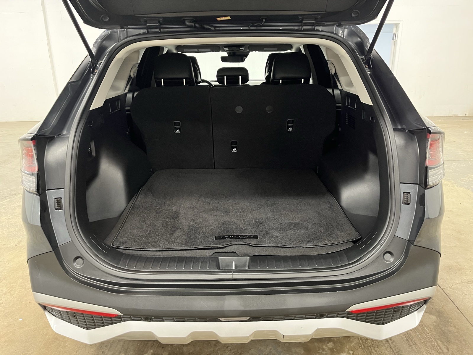 2024 Kia Sportage EX photo 22