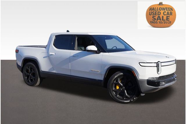 2022 Rivian R1T Adventure photo 2