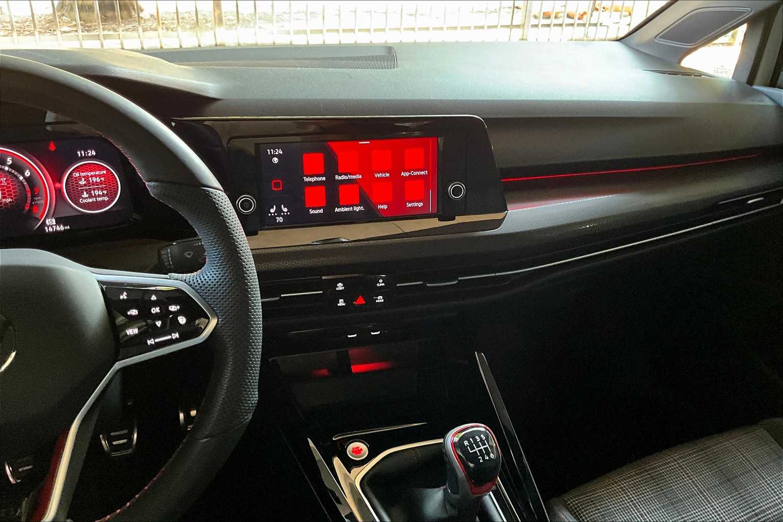 2024 Volkswagen Golf GTI 380 S photo 6