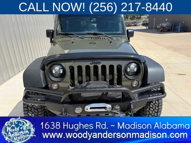 2015 Jeep Wrangler Unlimited Sport photo 2