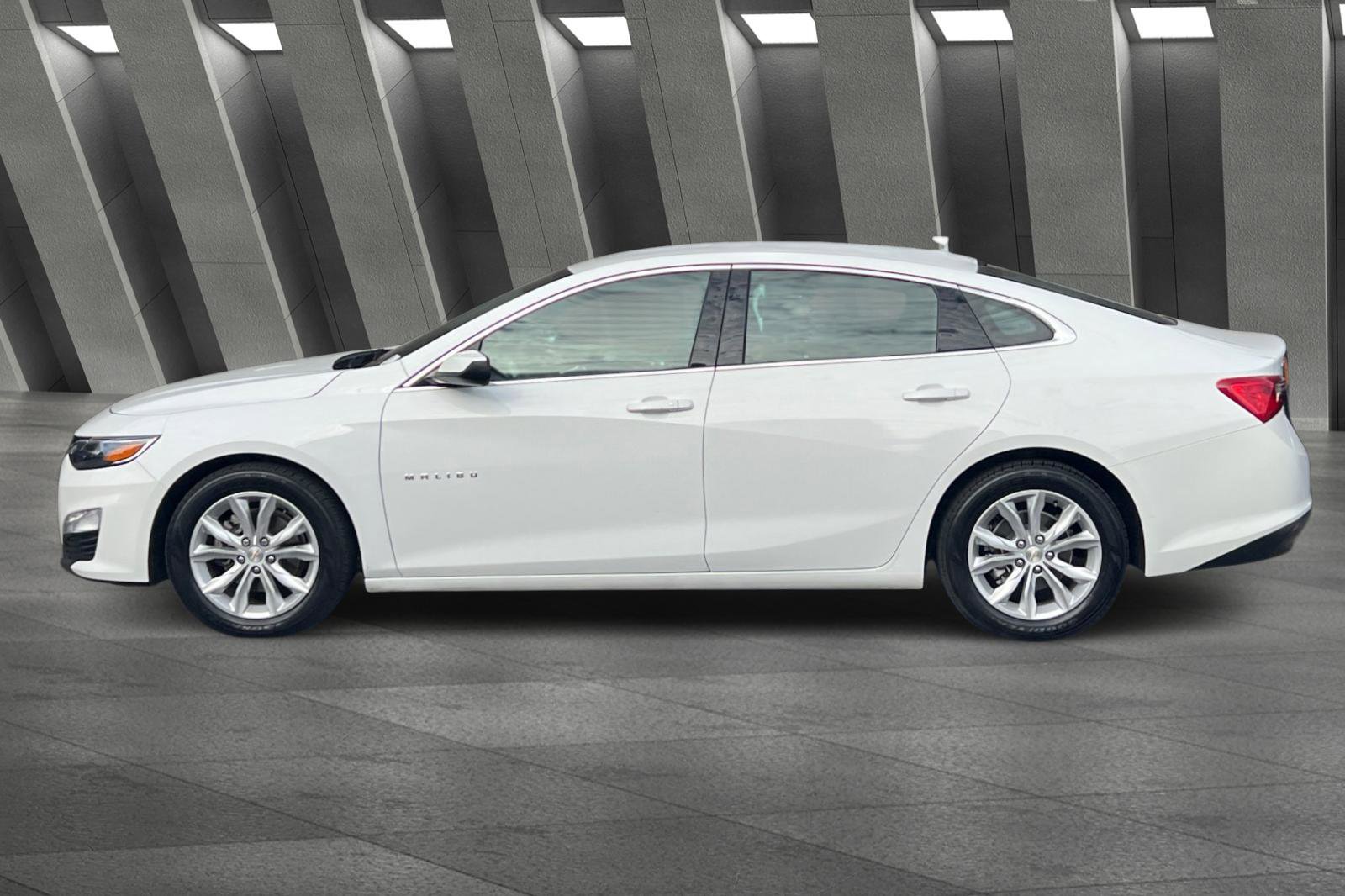 2023 Chevrolet Malibu 1LT photo 6