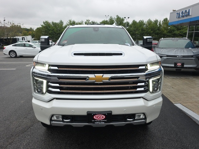 2021 Chevrolet Silverado 3500HD High Country photo 2