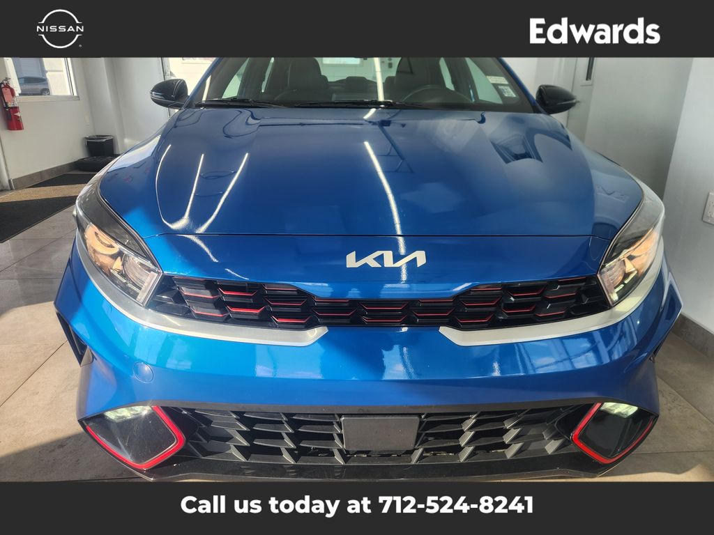 2023 Kia Forte GT-Line photo 3