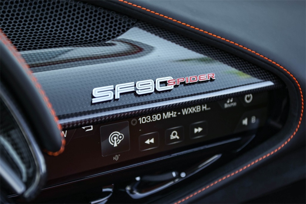 2023 Ferrari SF90 Spider Base photo 27