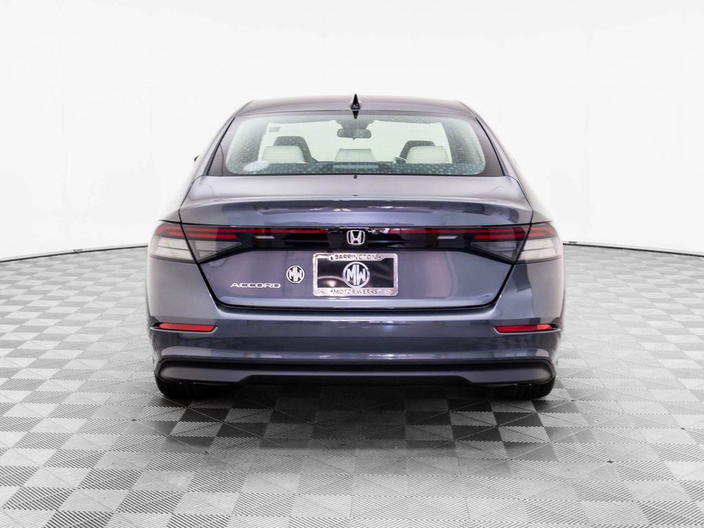 2025 Honda Accord SE photo 4