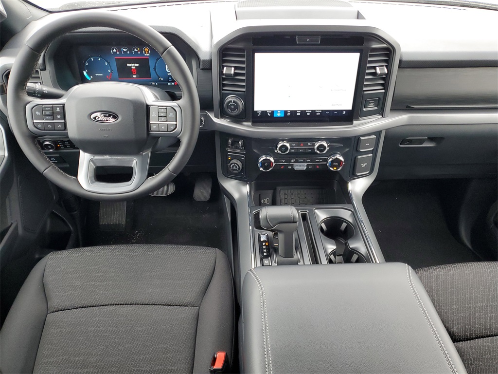 2025 Ford F-150 XLT photo 22