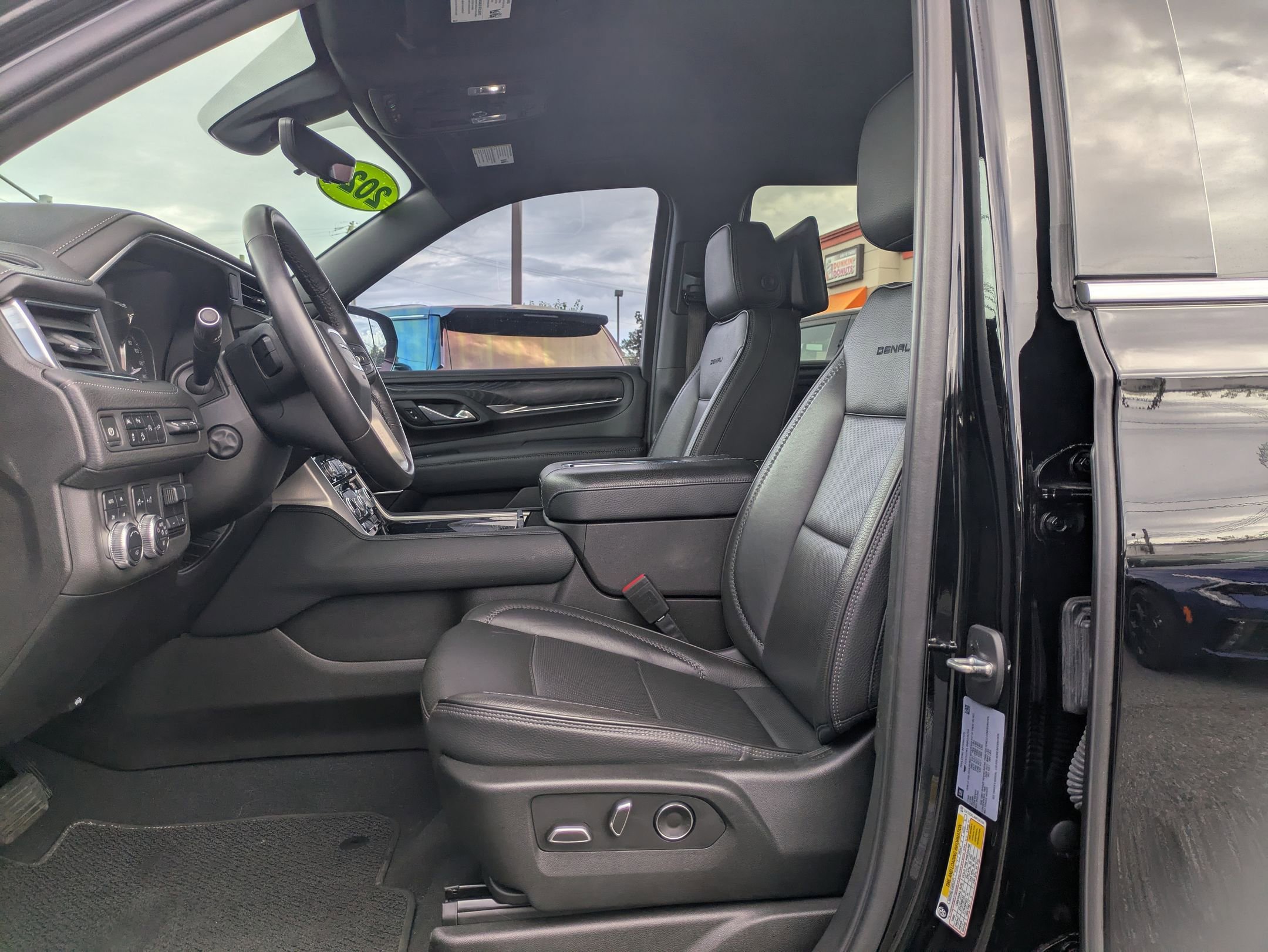 2021 Gmc Yukon Denali photo 10