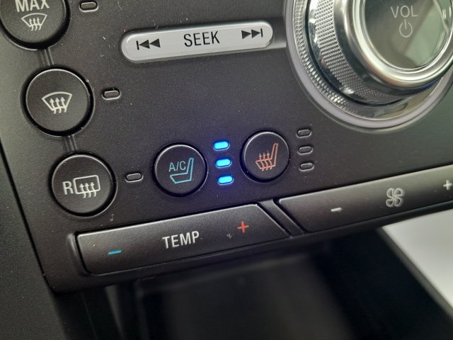2019 Ford Fusion Energi Titanium photo 25