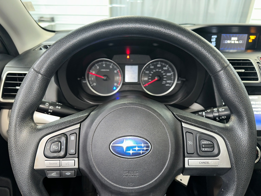 2017 Subaru Forester Premium photo 7