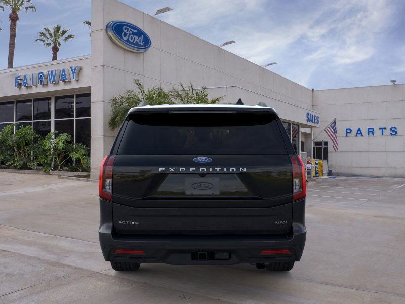 2025 Ford Expedition MAX photo 3