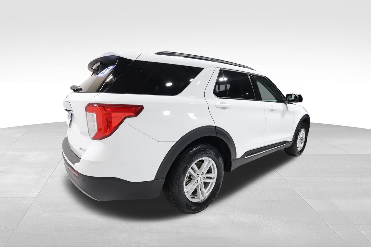 2023 Ford Explorer XLT photo 4
