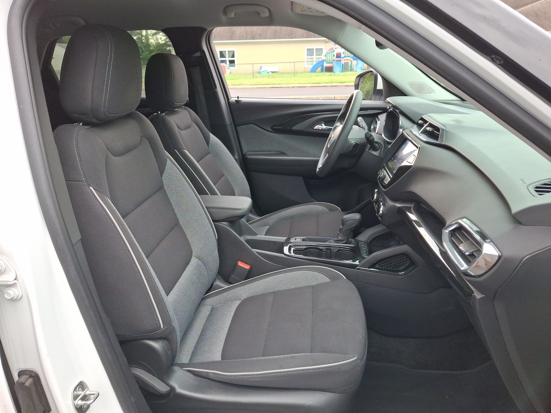 2023 Chevrolet Trailblazer LT photo 17
