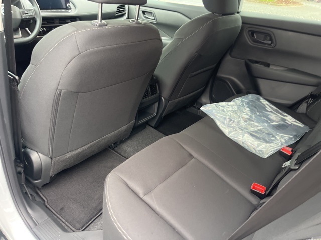 2025 Nissan Rogue S photo 26