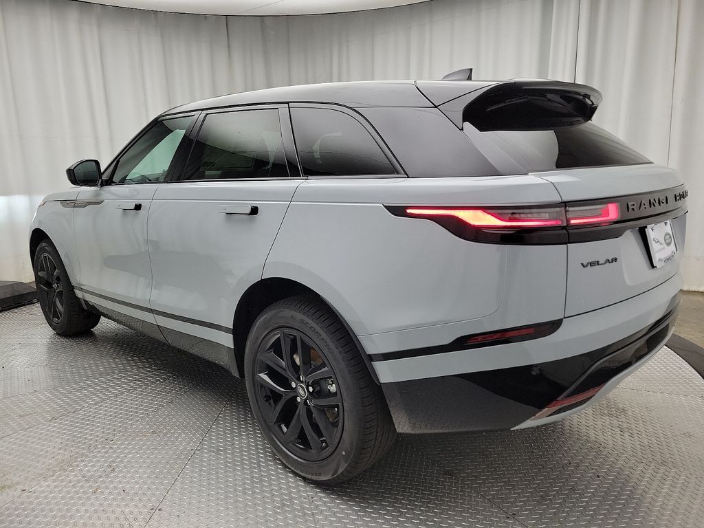 New 2024 Land Rover Range Rover Velar Dynamic SE 4 Door in Eatontown 