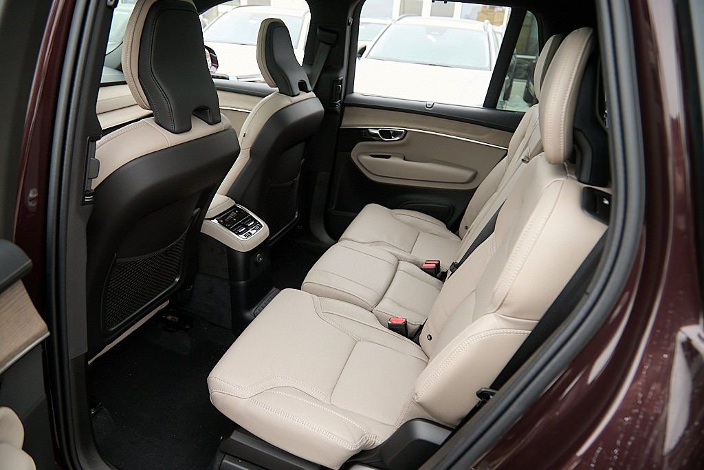 2026 VOLVO XC90 - Image 19