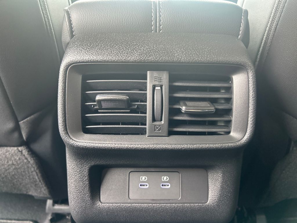 2025 Nissan Murano SL photo 16