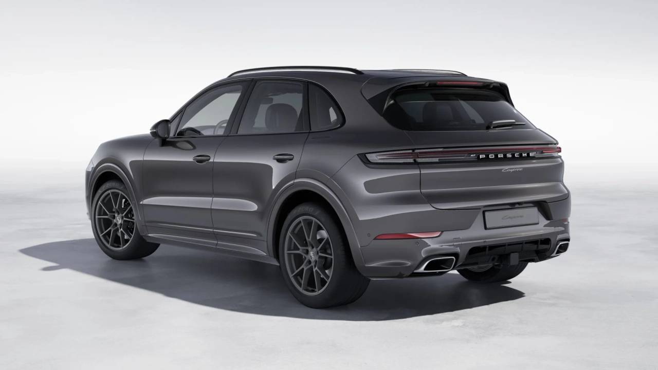 2026 Porsche Cayenne photo 3