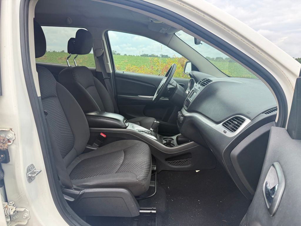 2017 Dodge Journey SE photo 3