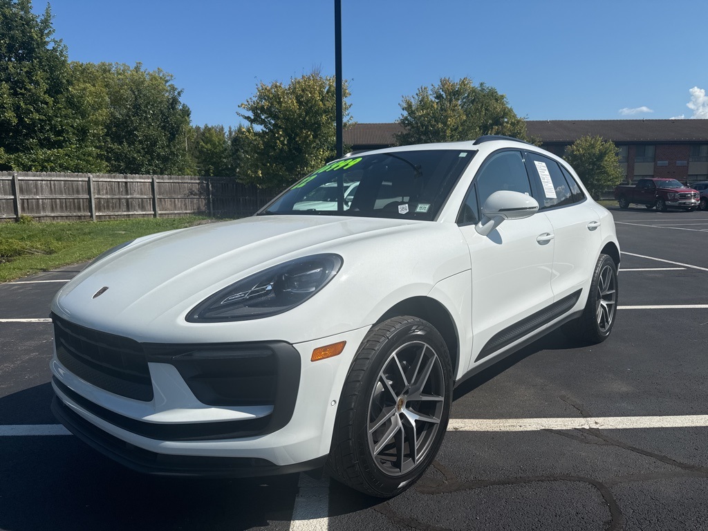 2022 Porsche Macan