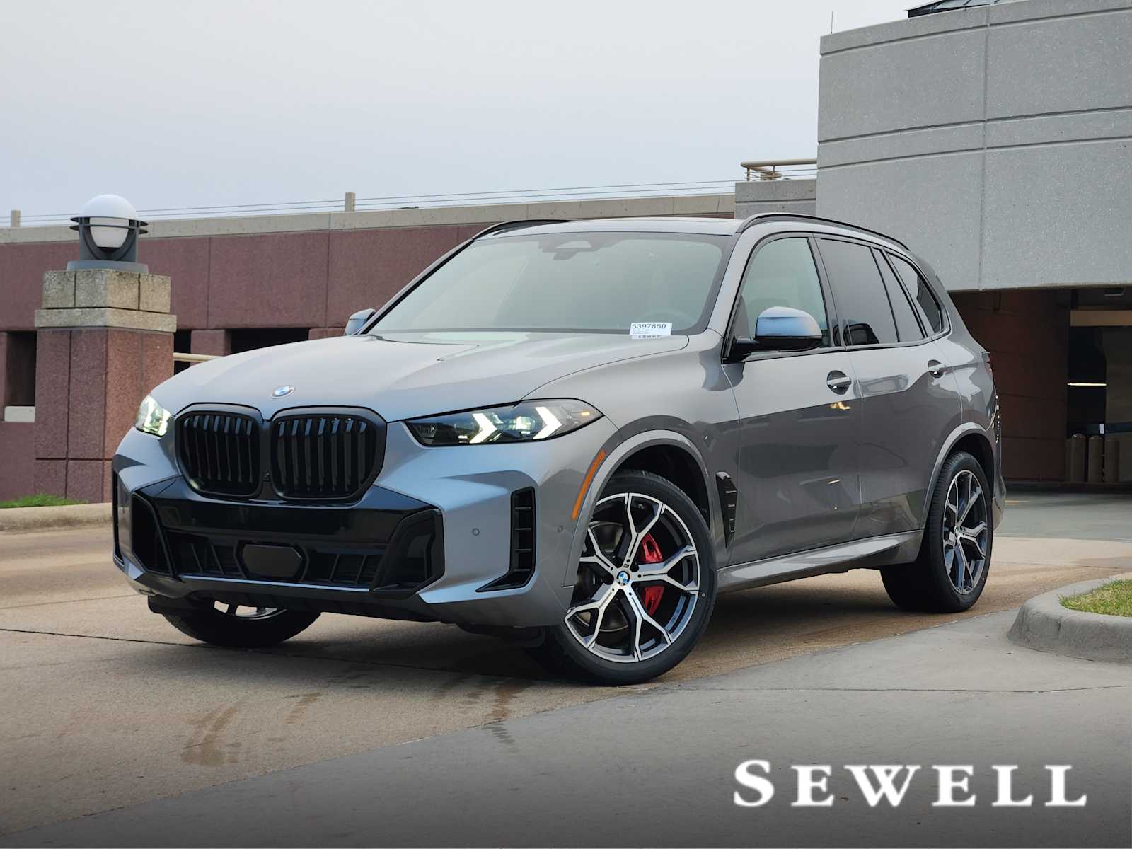2026 BMW X5 40i's photo