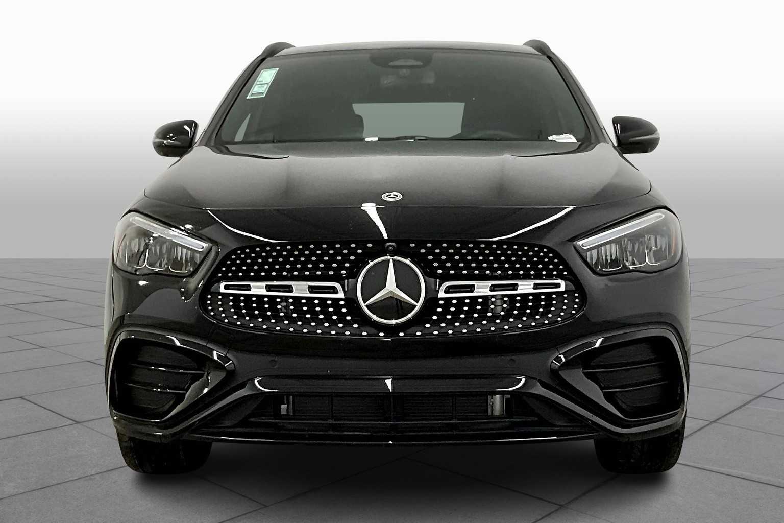 2025 Mercedes Benz GLA 250 photo 3