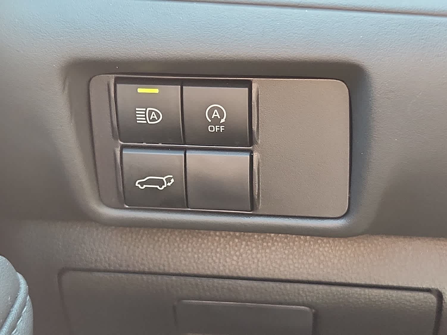 2023 Toyota Highlander XLE photo 18