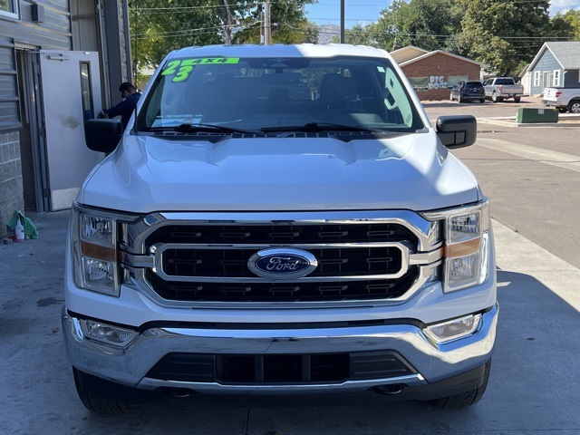 2023 Ford F-150 XLT photo 2