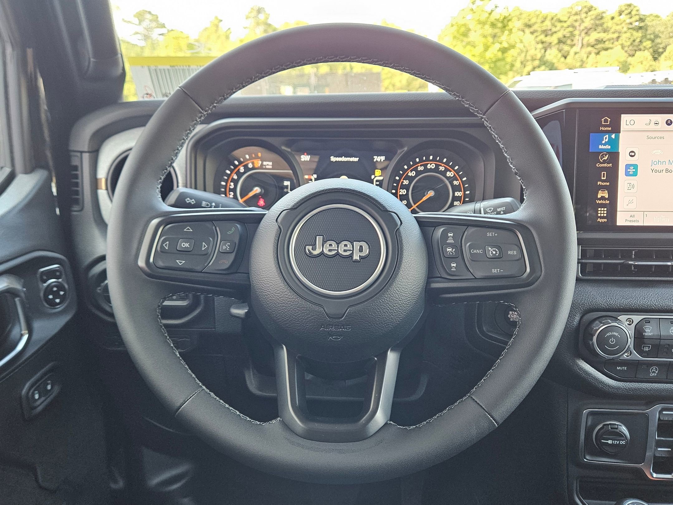 2025 Jeep Gladiator Sport photo 13