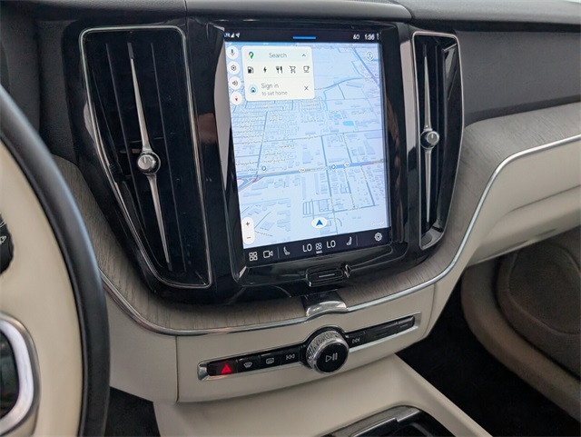 2023 Volvo XC60 Recharge Hybrid T8 Plus photo 21