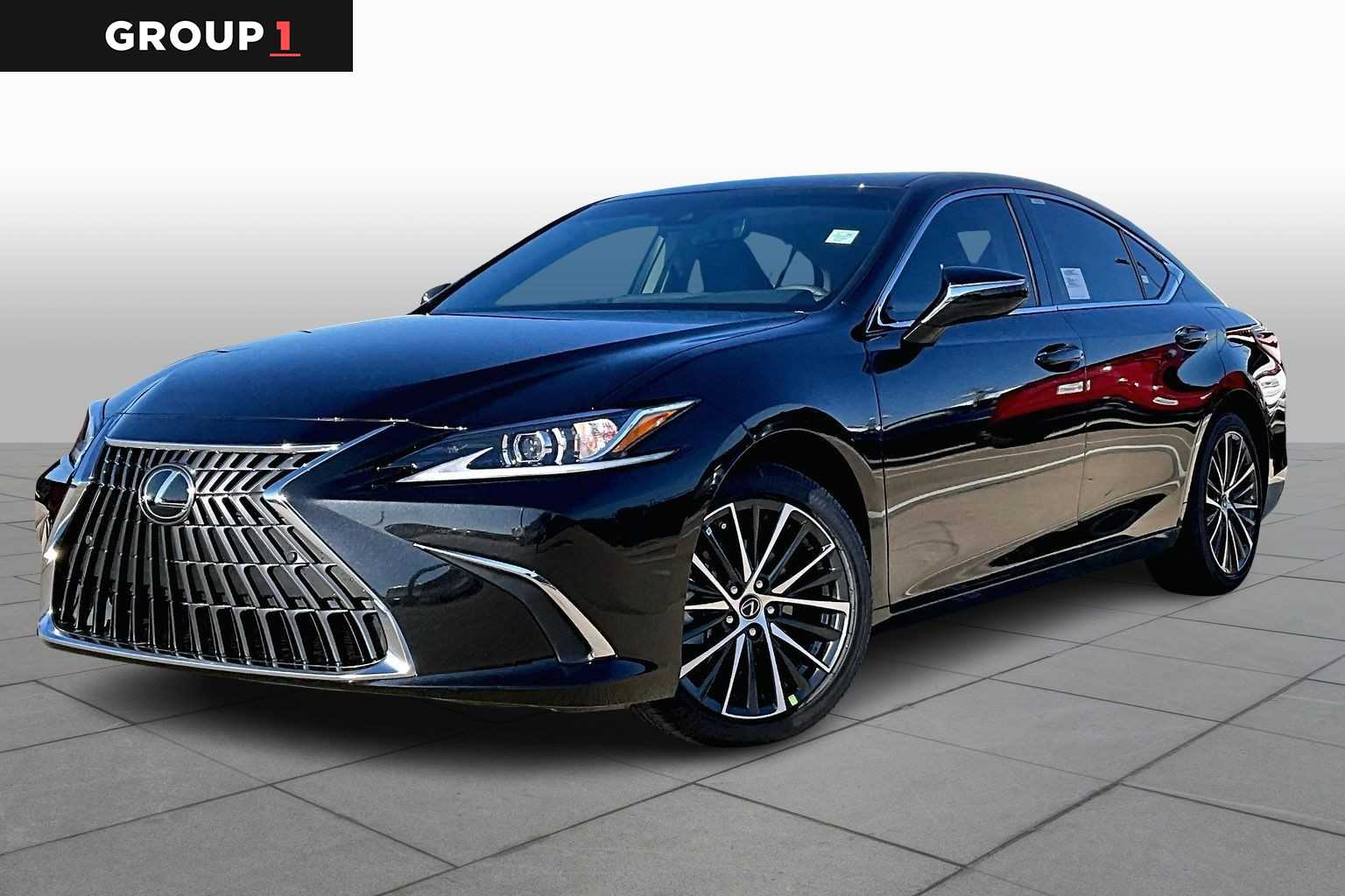 2025 Lexus ES 350's photo