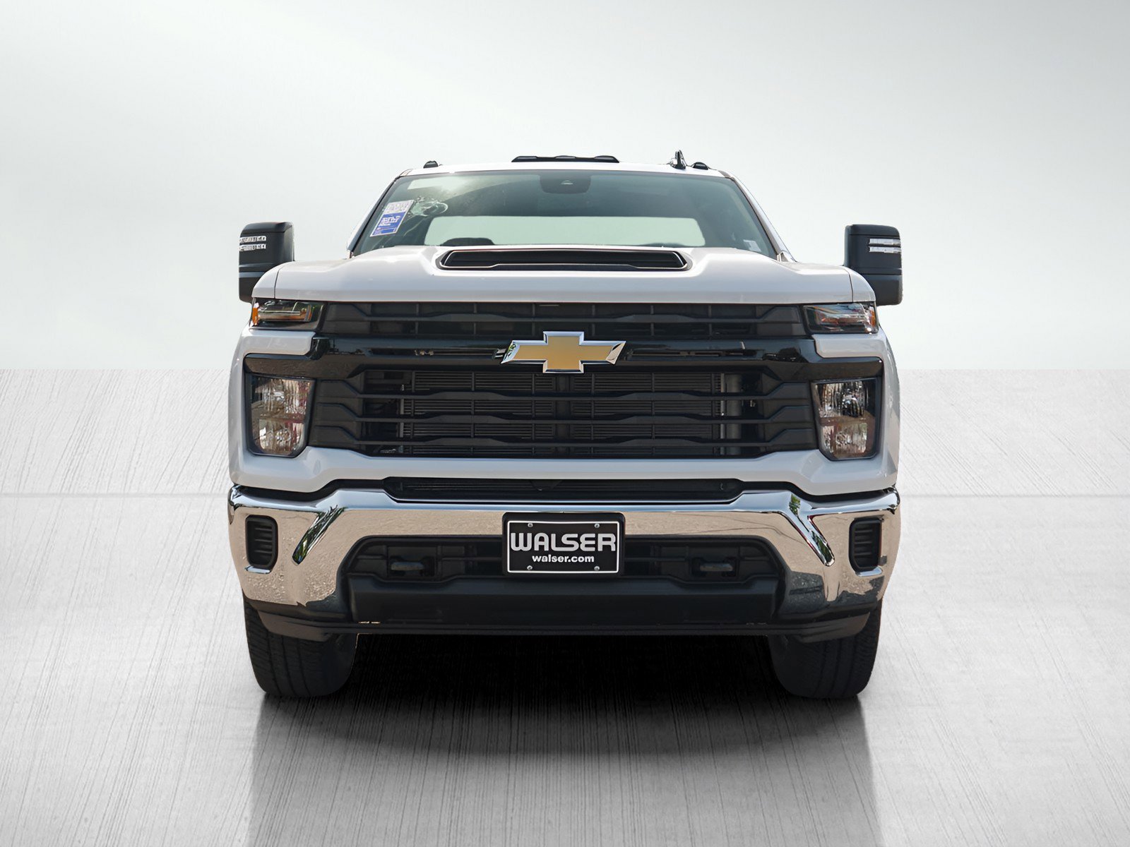 2025 Chevrolet Silverado 3500HD photo 2