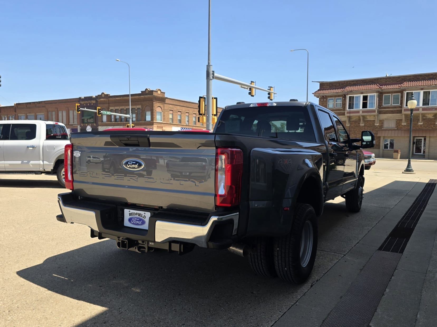 2025 Ford F-350 XLT photo 4