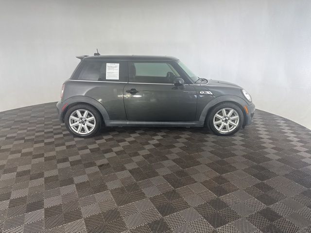 2013 Mini Cooper 2 Door Hardtop S photo 3