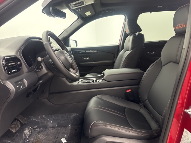 2025 Honda Pilot TrailSport photo 9