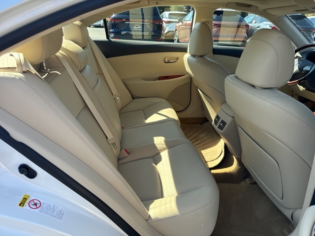 2012 Lexus ES 350 photo 14
