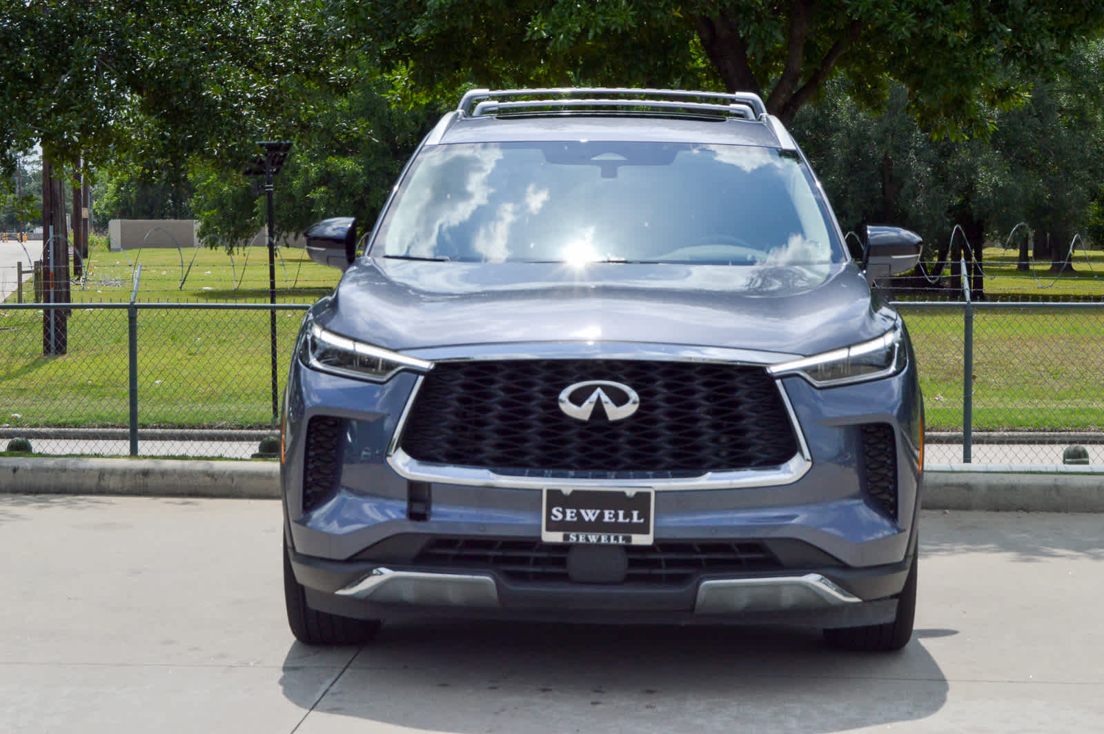 2022 Infiniti QX60 Sensory photo 2