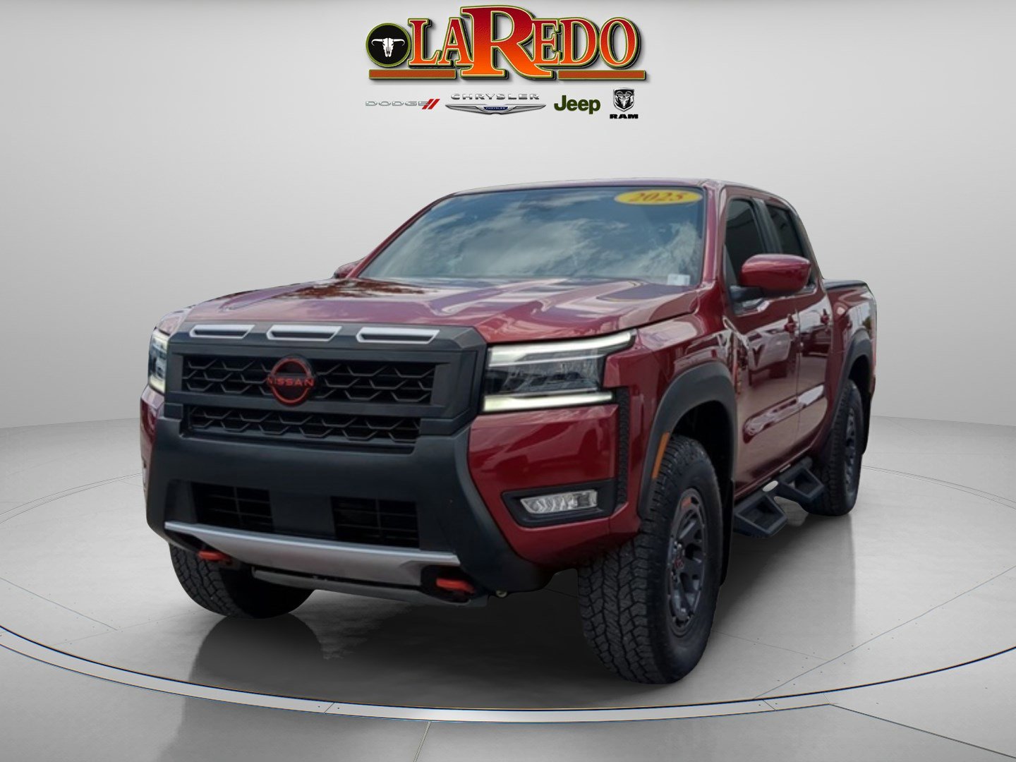 2025 Nissan Frontier PRO-4X photo 3