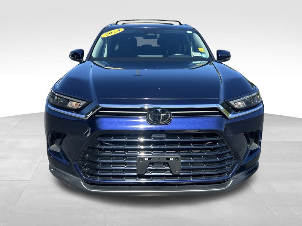 2024 Toyota Highlander Hybrid XLE photo 8