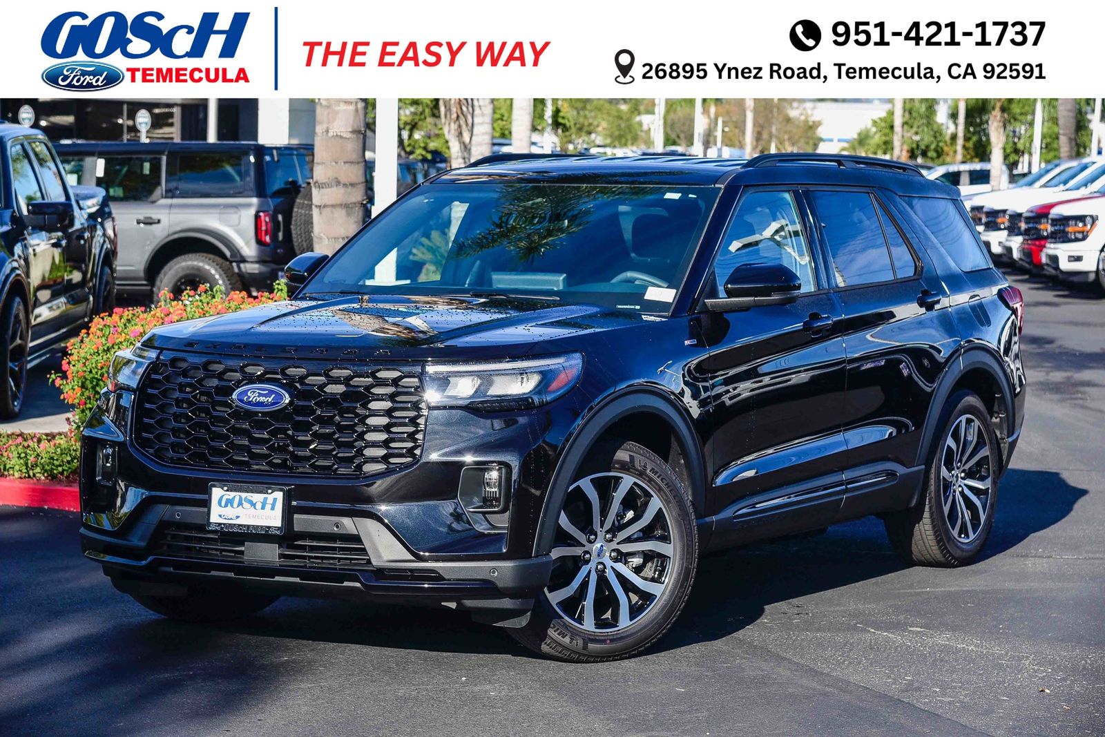 2025 Ford Explorer ST-LINE's photo
