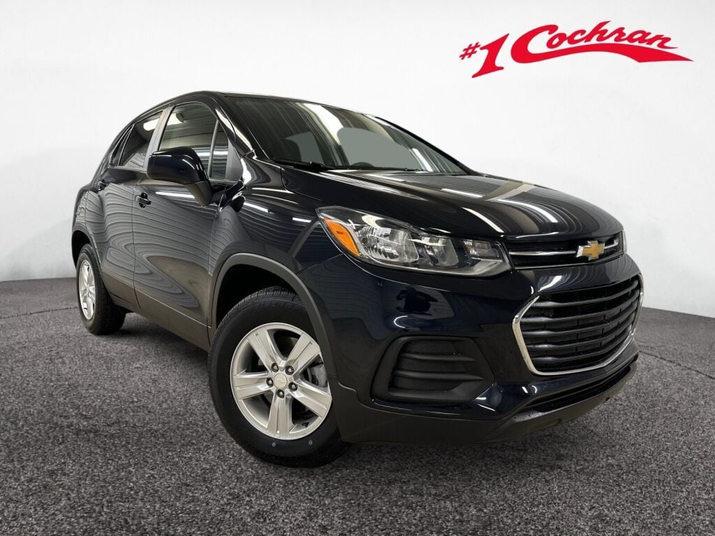 2021 Chevrolet Trax LS's photo