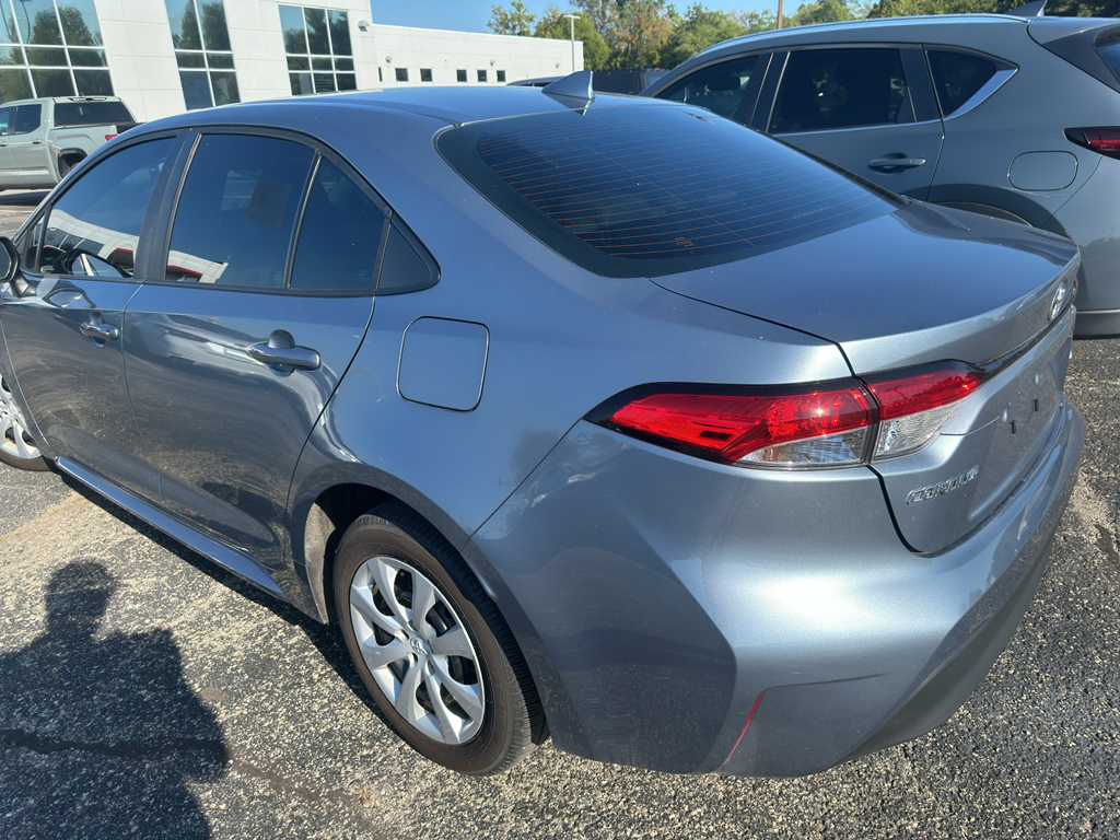 2024 Toyota Corolla LE photo 3