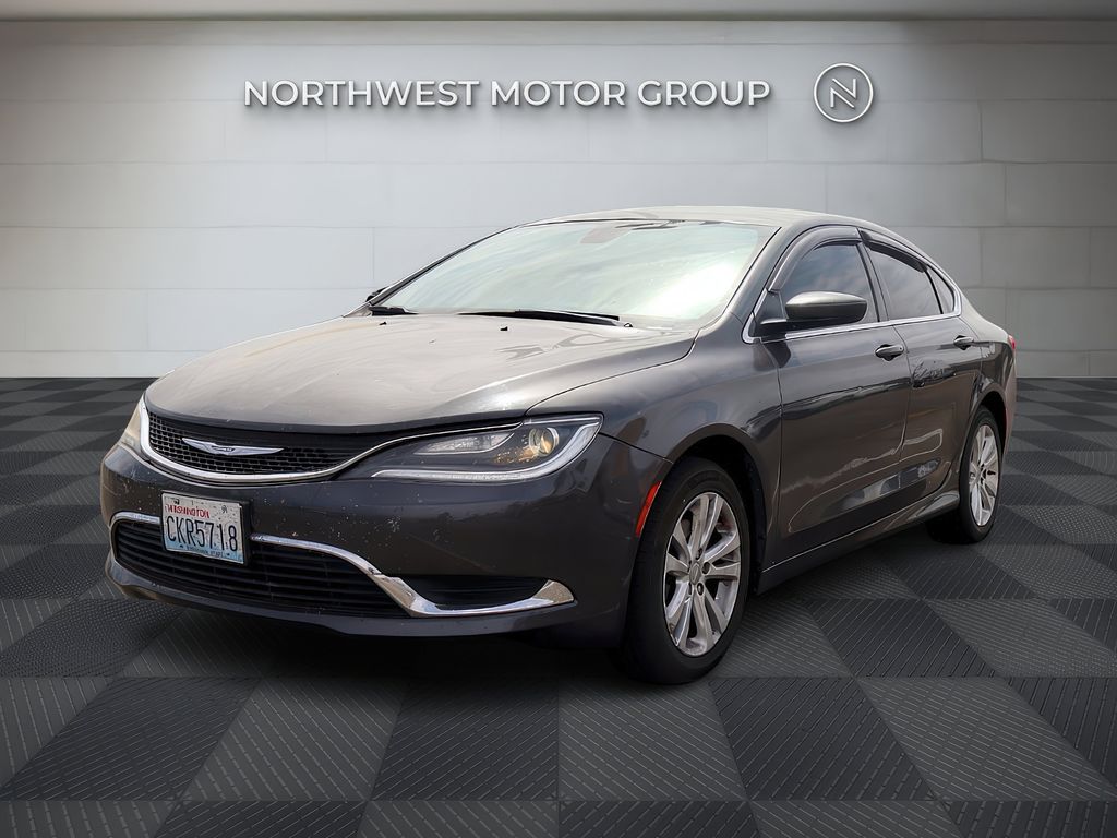 2016 Chrysler 200 Limited photo 3