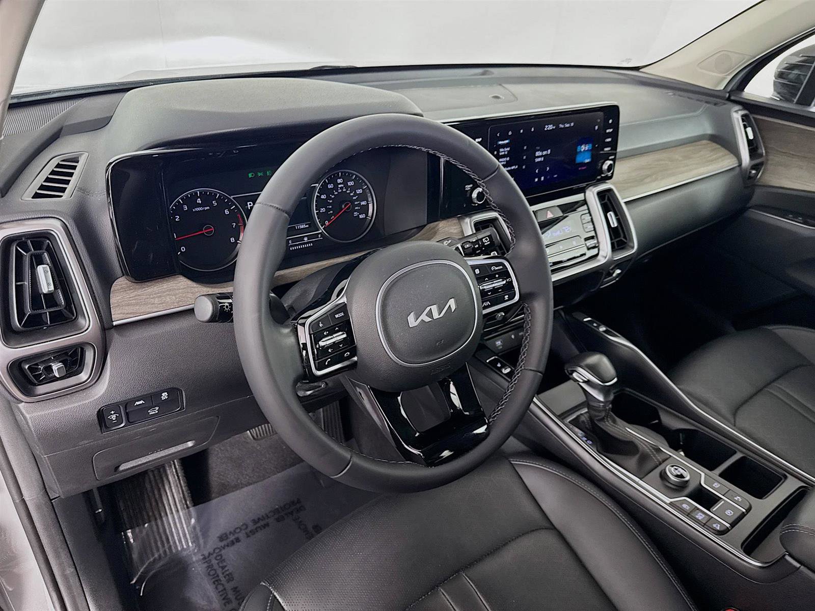 2023 Kia Sorento EX photo 7