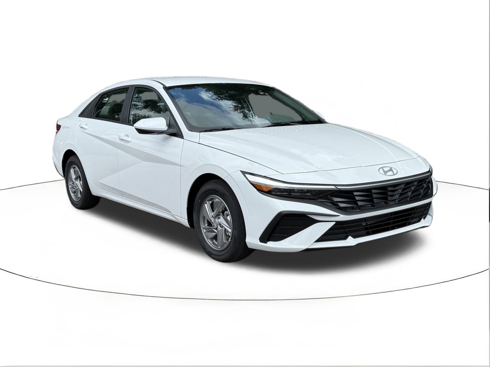 2026 Hyundai Elantra SE's photo