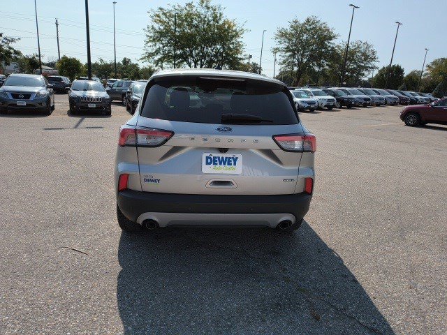 2021 Ford Escape SE Hybrid photo 4