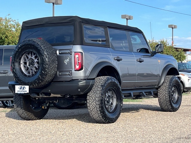 2022 Ford Bronco Badlands photo 4