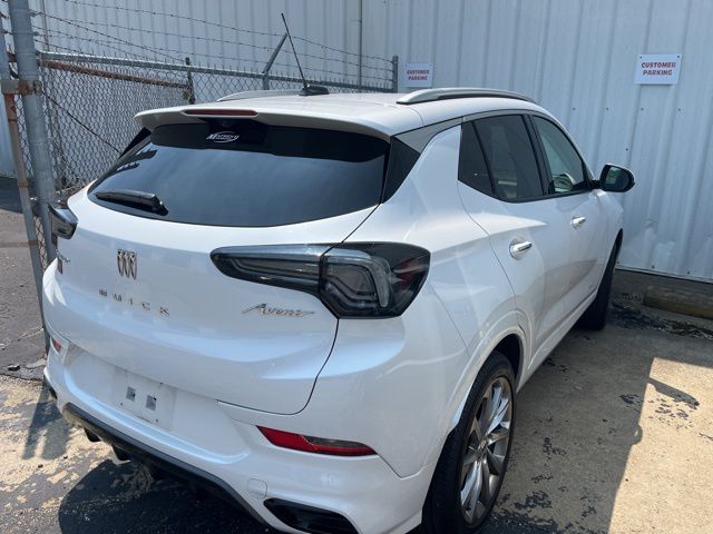 2024 Buick Encore GX Avenir photo 4
